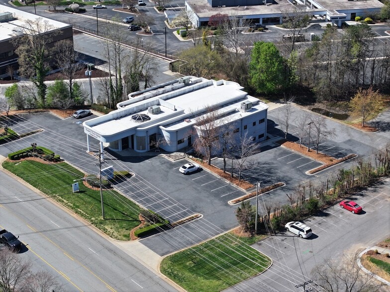 Primary Photo Of 959 Cox Rd, Gastonia Medical For Lease
