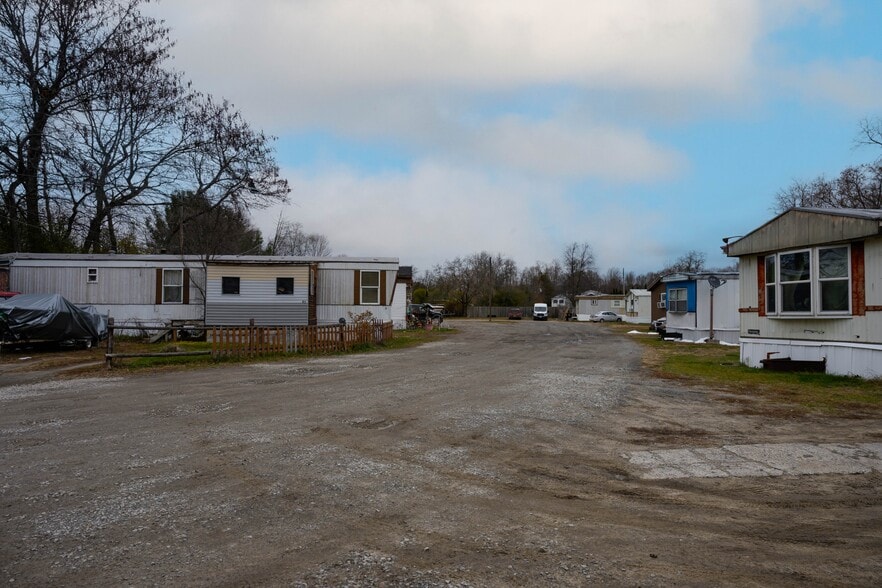 Primary Photo Of Keeseville NY 12944, Keeseville Manufactured Housing Mobile Home Park For Sale