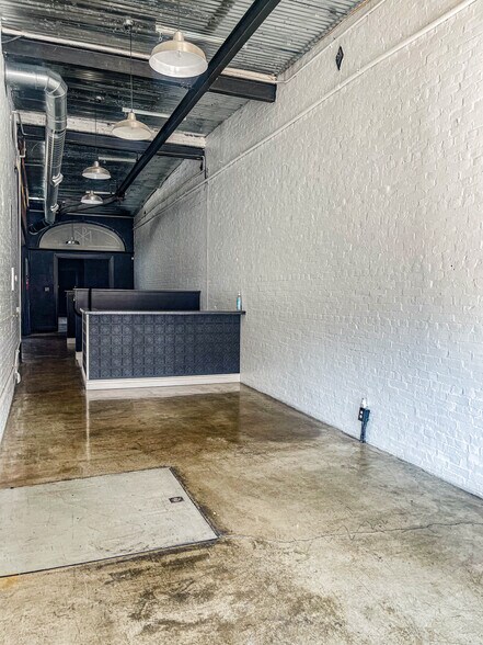 More Photos Of 1919 S 12th St, Saint Louis Storefront For Sale