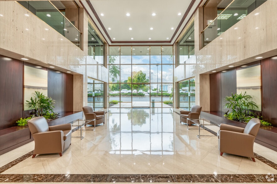 More Photos Of 9144 Arrowpoint Blvd, Charlotte Unknown For Lease