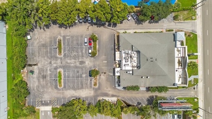 More Photos Of 7653 International Dr, Orlando Freestanding For Lease