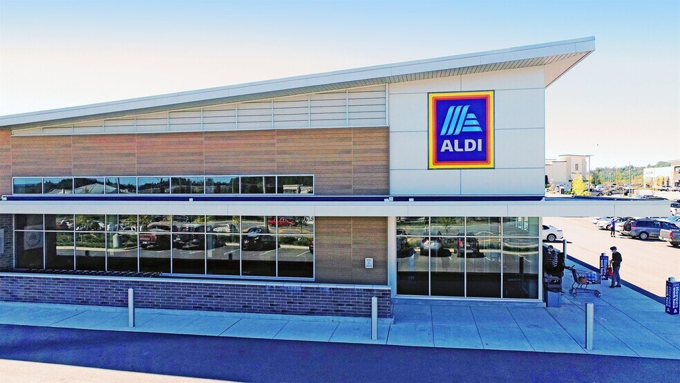 More Photos Of 5220 Peridot Pl, Hoover Storefront For Lease