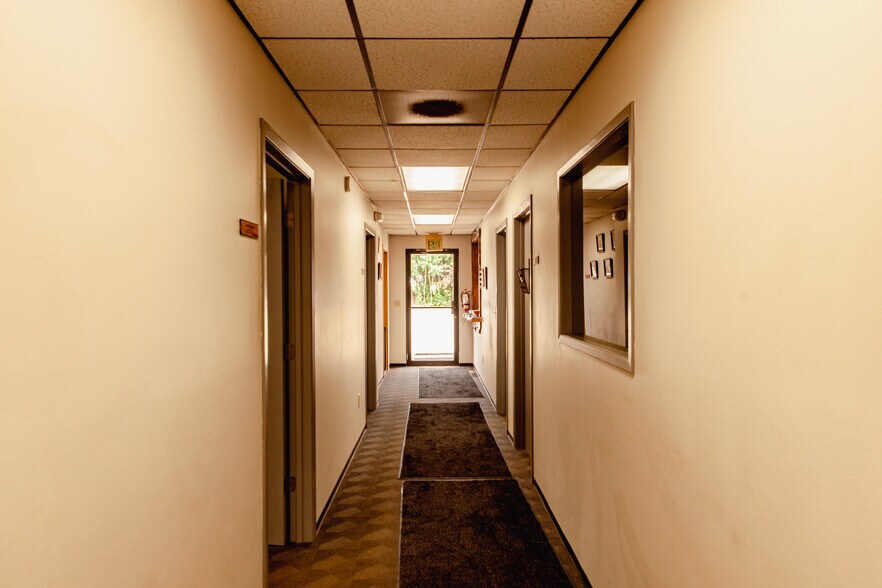 More Photos Of 3448 N Huetter Rd, Post Falls Office For Sale