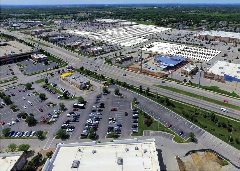 More Photos Of Plaza at the Speedway, Kansas City Land For Lease
