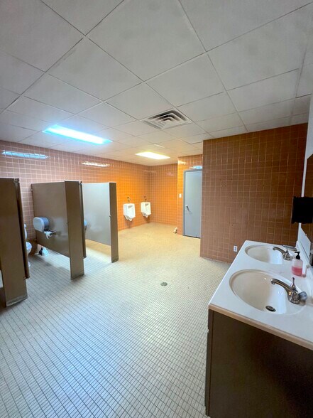 More Photos Of 204 Engineers Rd, Belle Chasse Warehouse For Lease