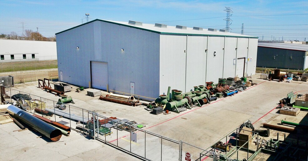 More Photos Of 11330 Brittmoore Park Dr, Houston Warehouse For Lease