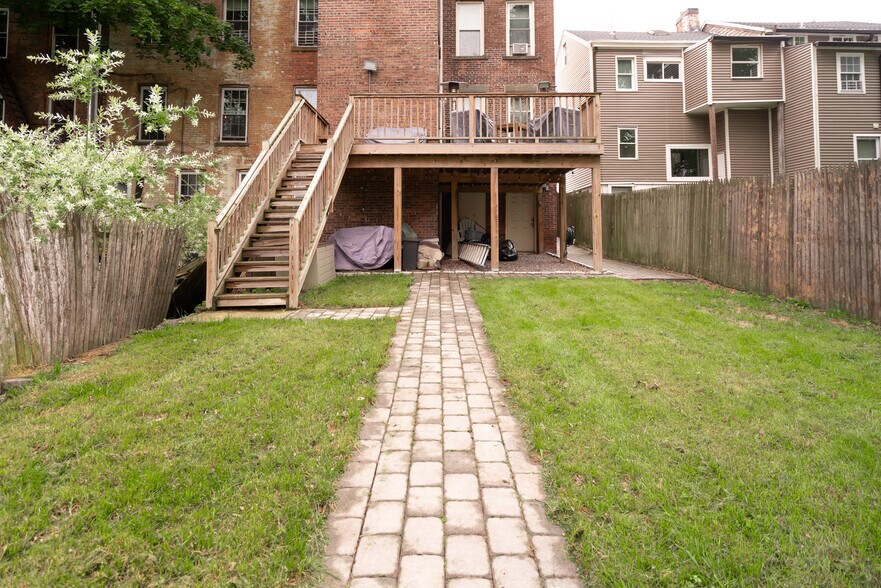 More Photos Of 175 Liberty St, Newburgh Apartments For Sale