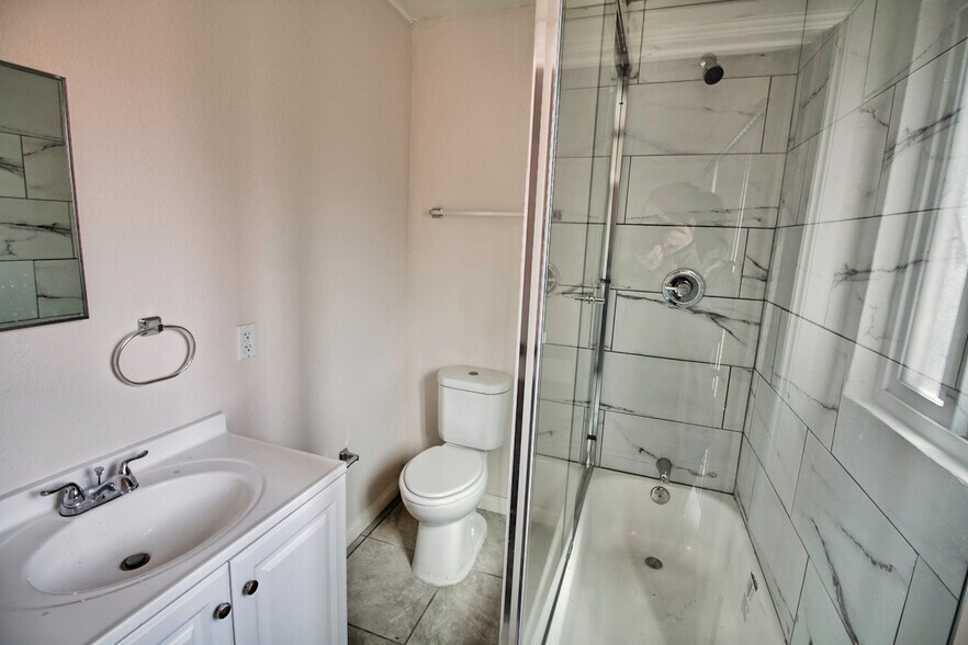 More Photos Of 13649 Foxley Dr, Whittier Apartments For Sale