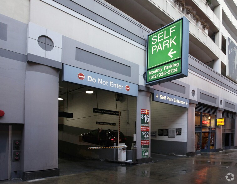 More Photos Of 234 S Wabash Ave, Chicago Office For Sale