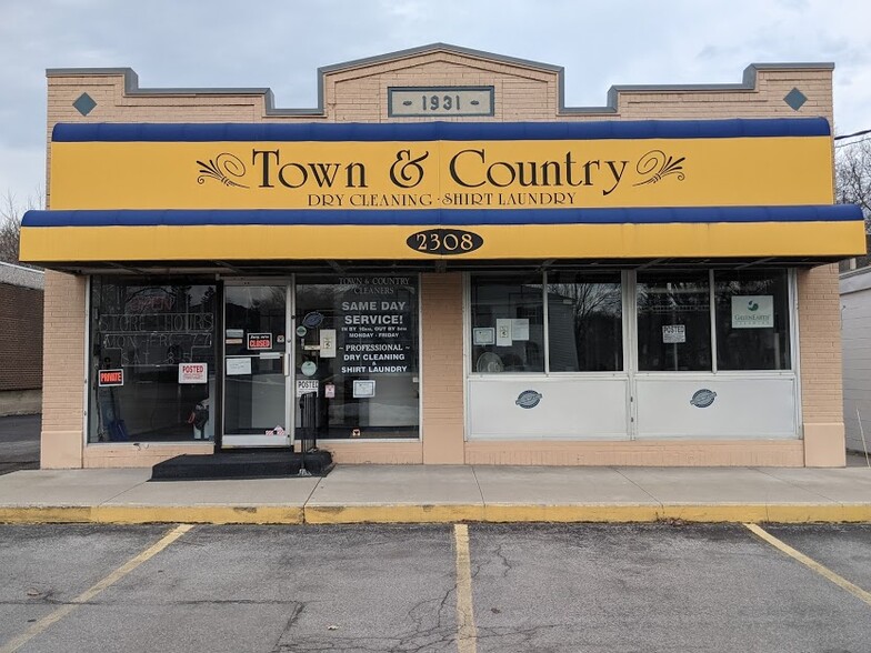 Primary Photo Of 2308 Monroe Ave, Rochester Freestanding For Sale