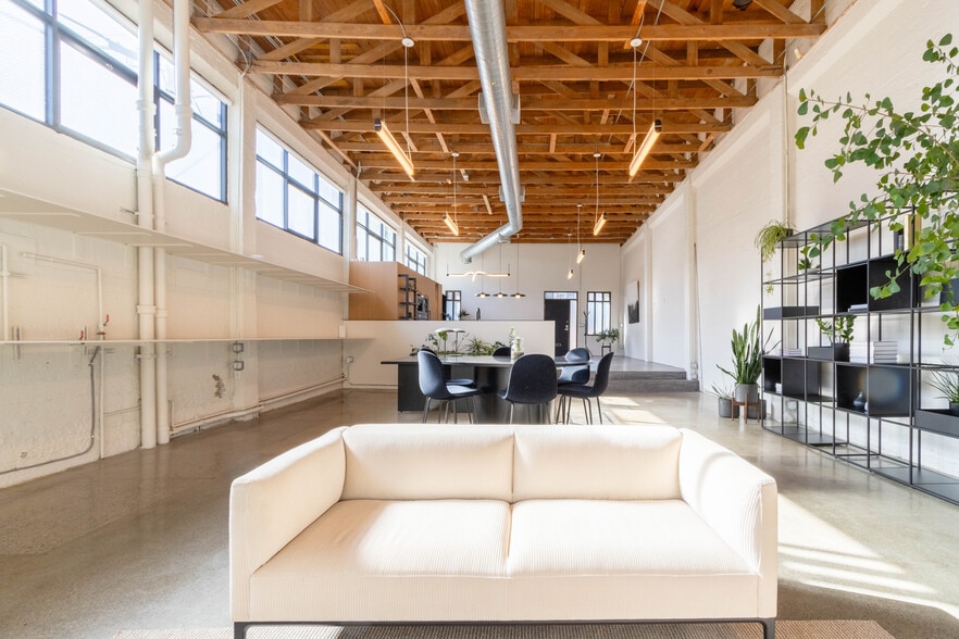 More Photos Of 923 Harrison St, San Francisco Flex For Lease