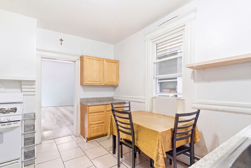 More Photos Of 369 E Kinney St, Newark Apartments For Sale