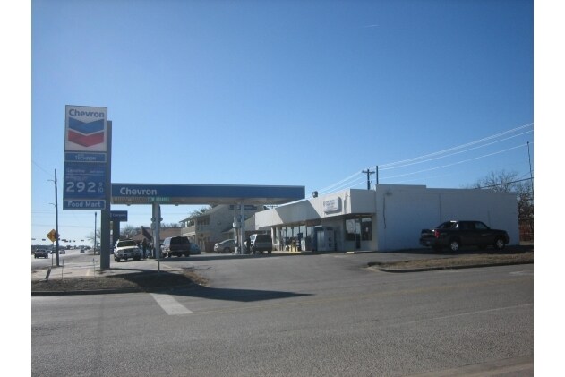 More Photos Of 207 N Highway 183, Leander Convenience Store For Sale