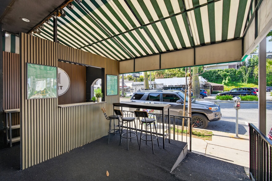 More Photos Of 11925-11927 Ventura Blvd, Studio City Storefront For Lease