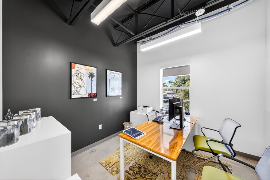 More Photos Of 7630 Biscayne Blvd, Miami Office For Lease