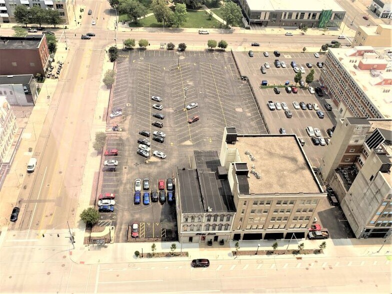 More Photos Of 34-38 N Jefferson St, Dayton Office For Sale
