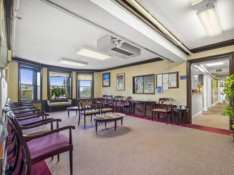 More Photos Of 1180 Beacon St, Brookline Hospital For Sale