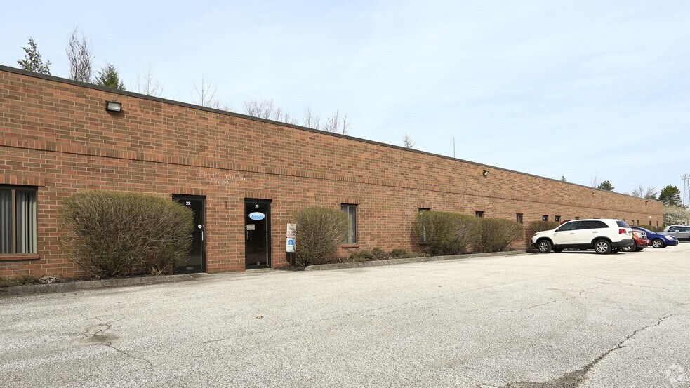 More Photos Of 7757 Auburn Rd, Painesville Flex For Lease