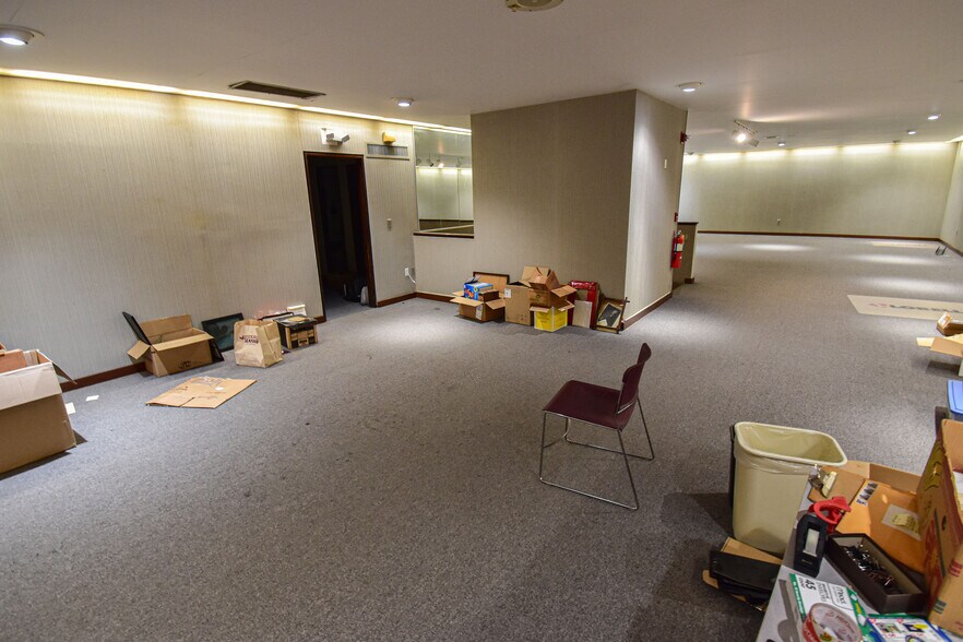 More Photos Of , Tuscaloosa Unknown For Sale