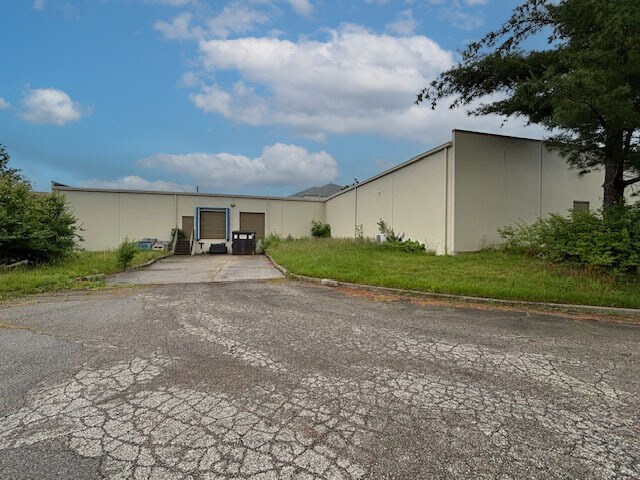 More Photos Of 9870 A Redhill Dr, Blue Ash Flex For Lease