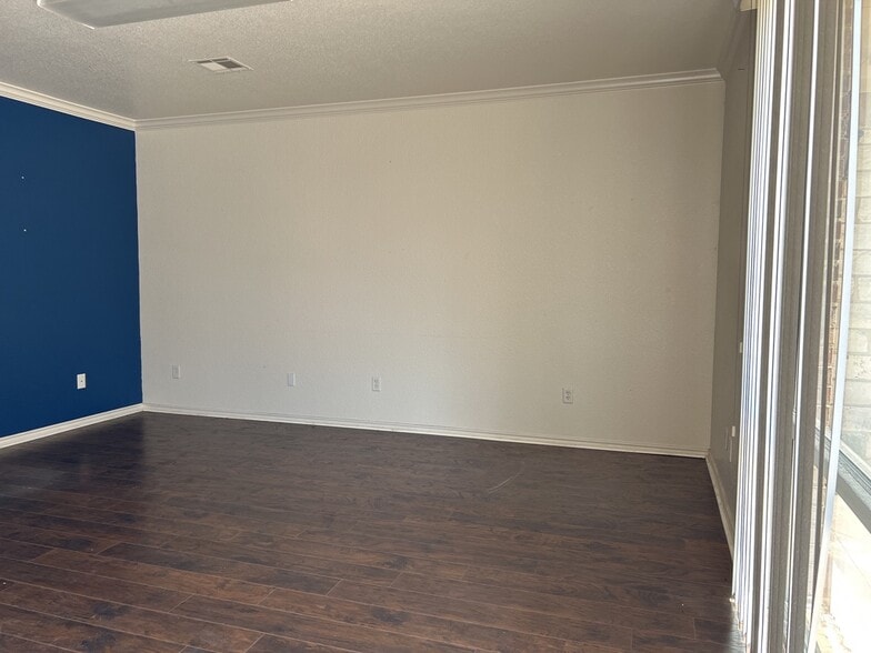 More Photos Of 4003 W Stan Schlueter Loop, Killeen Medical For Lease