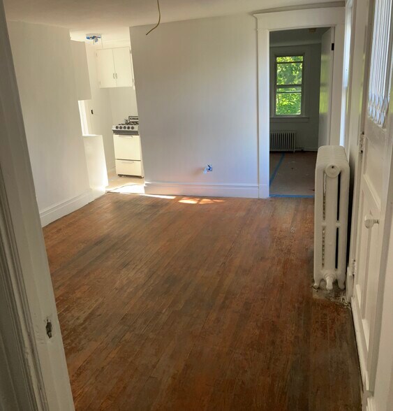 More Photos Of 54 Parkwood Blvd, Hudson Apartments For Sale