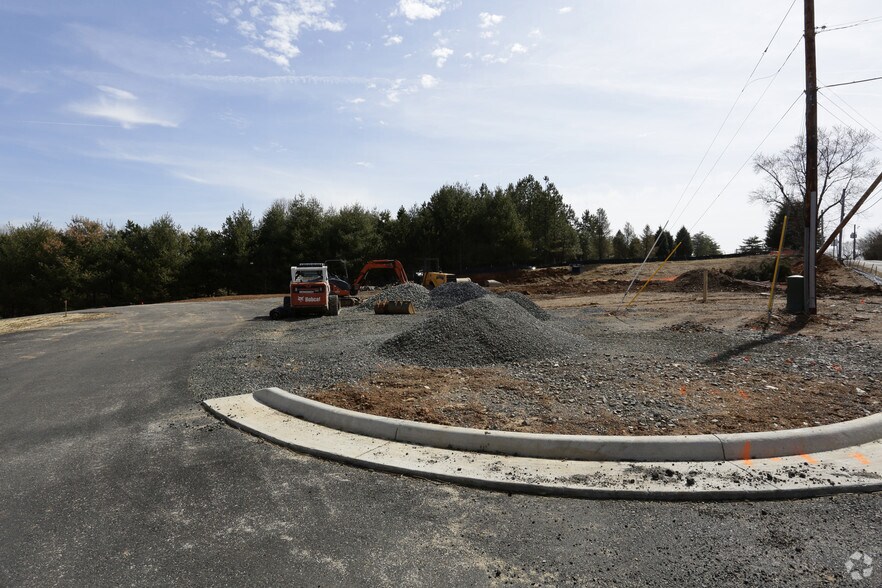 More Photos Of 115 The Plains Rd, Middleburg Office For Lease