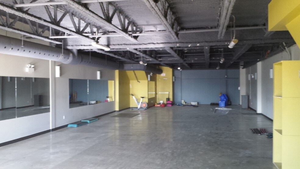 More Photos Of 134 Pembina Rd, Sherwood Park Flex For Sale