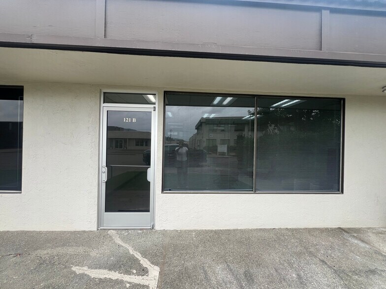 More Photos Of 117-121 Paul Dr, San Rafael Medical For Lease