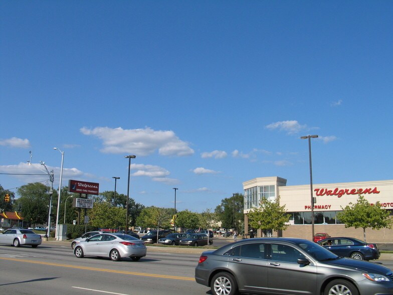 More Photos Of 22950 Van Dyke Ave, Warren Drugstore For Sale