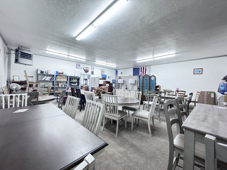 More Photos Of 213 S Rail St W, Shoshone Storefront For Sale