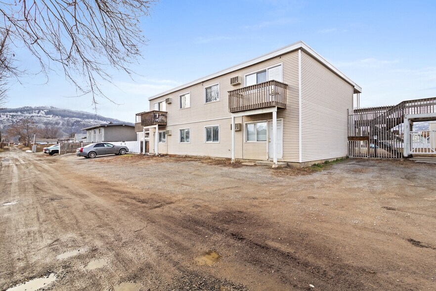 More Photos Of 233 Sherwood Drive, Kamloops Apartments For Sale