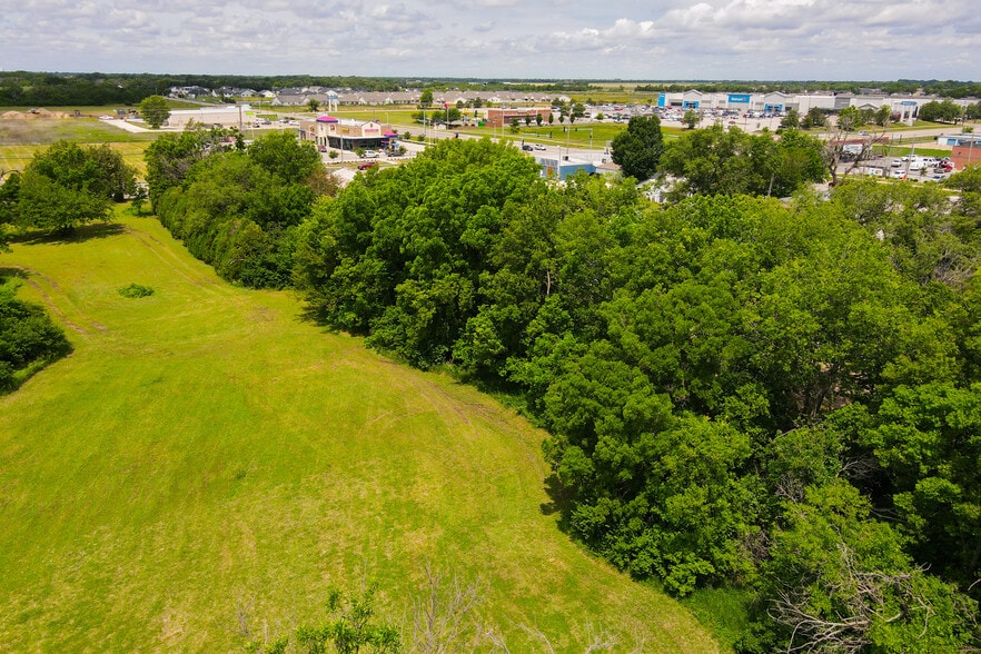 More Photos Of 5310 N Meridian Ave, Wichita Office For Sale