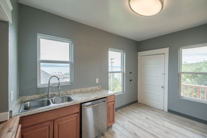 More Photos Of 640 8th St, Astoria Apartments For Sale