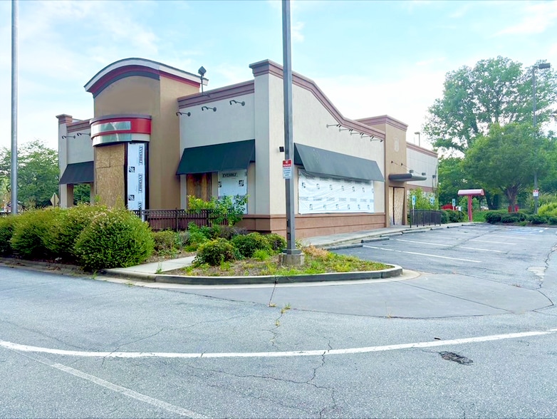 More Photos Of 3350 E Franklin Blvd, Gastonia Fast Food For Lease