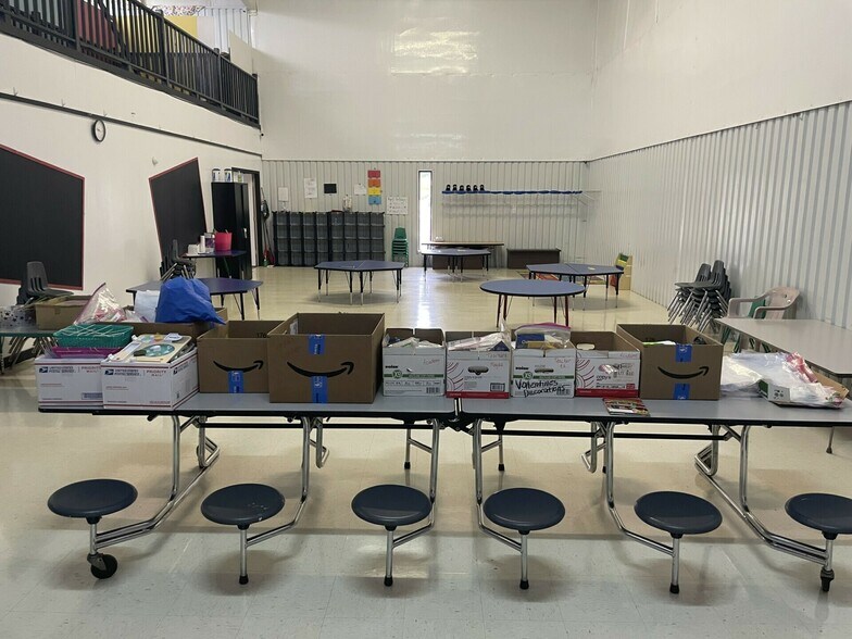 More Photos Of 1937 Deerbrook Dr, Tyler Warehouse For Lease