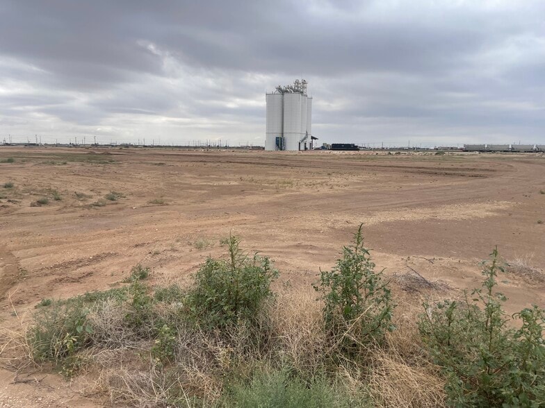 More Photos Of 167 Kelly Rd, Carlsbad Warehouse For Lease