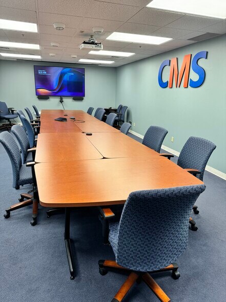 More Photos Of 1480 Ford St, Maumee Office For Sale