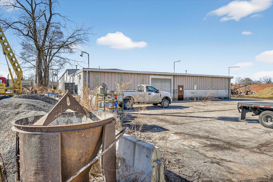 More Photos Of 4891 Van Epps Rd, Brooklyn Heights Warehouse For Sale