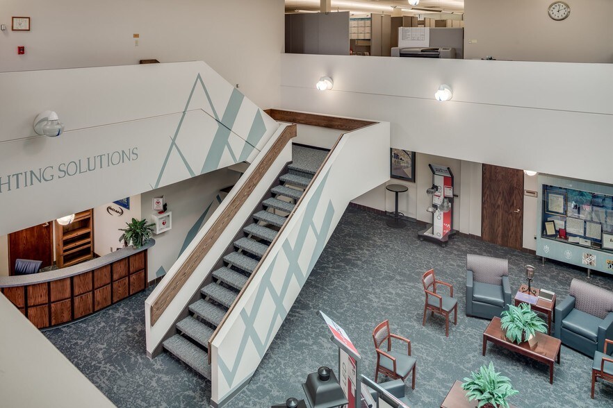 More Photos Of 3825 Columbus Rd, Granville Loft Creative Space For Lease