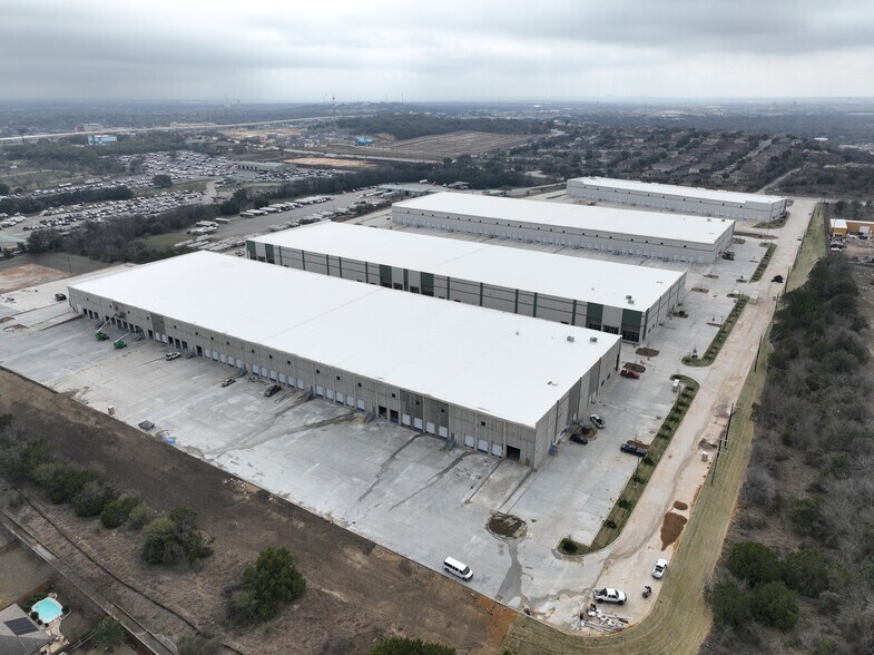 More Photos Of 13644 Toepperwein Rd, Live Oak Unknown For Lease