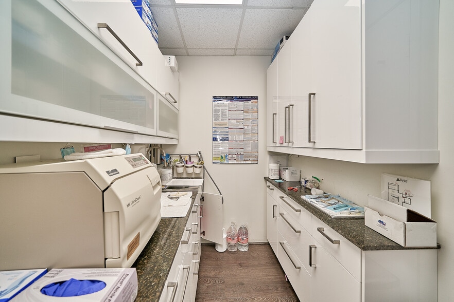 More Photos Of 11444 Washington Blvd, Culver City Medical For Lease