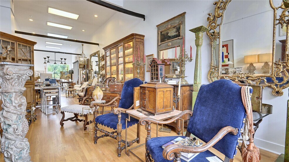 More Photos Of 103 W Federal St, Middleburg Storefront Retail Office For Sale