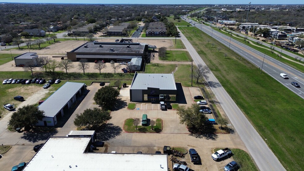 More Photos Of 2144 Harvey Mitchell Pky S, College Station Freestanding For Sale