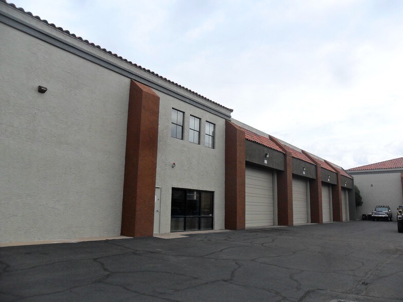 More Photos Of 240 E Coury Ave, Mesa Warehouse For Lease