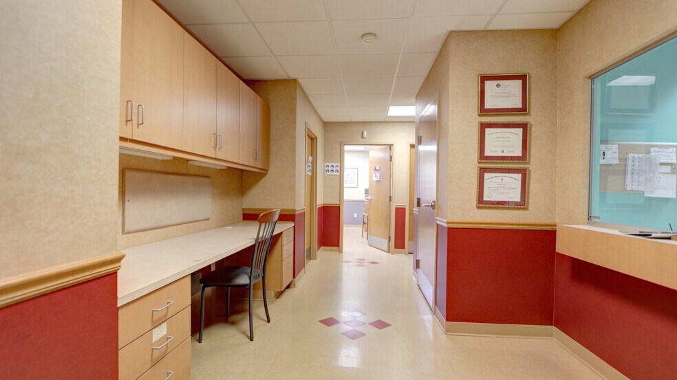 More Photos Of 399 Grant Ave, Auburn Medical For Sale