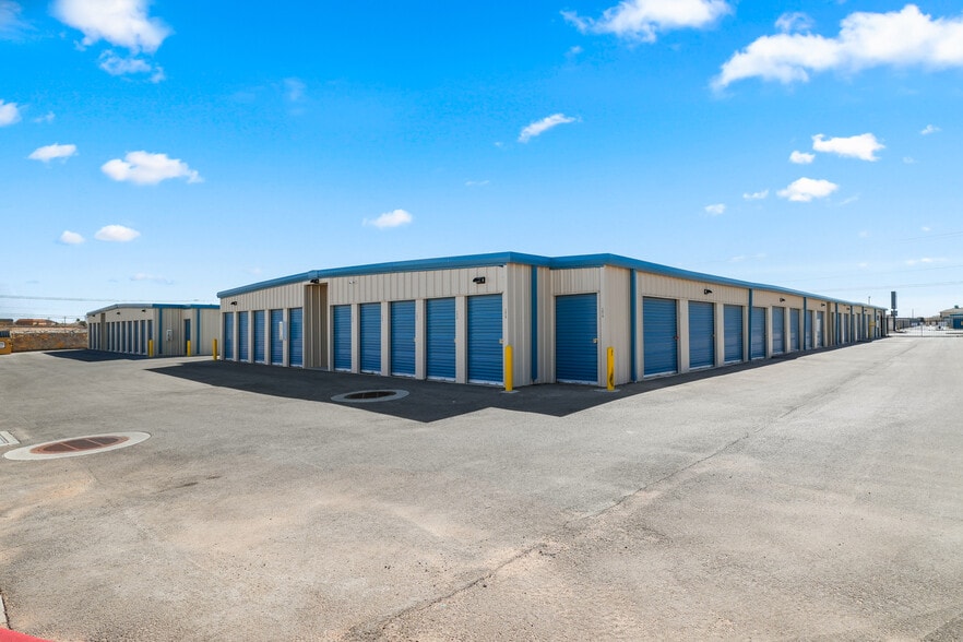 More Photos Of 14150 Pebble Hills Blvd, El Paso Self Storage For Sale