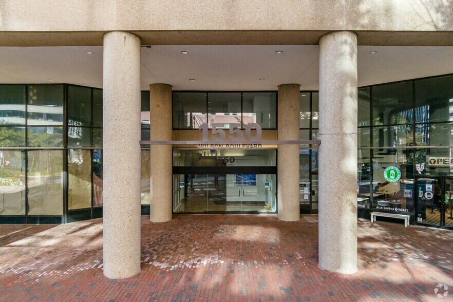 More Photos Of 1550 Wilson Blvd, Arlington Coworking Space