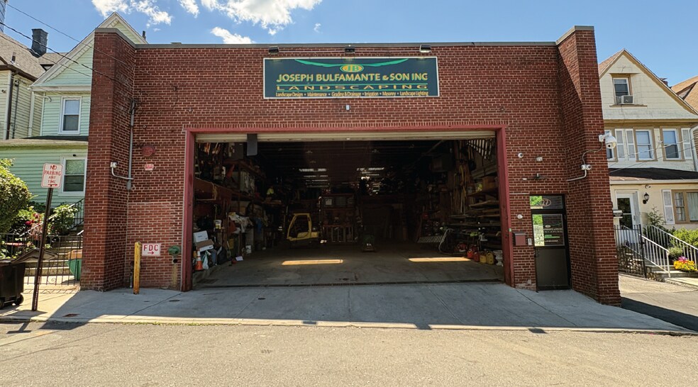 Primary Photo Of 27 Bartels Pl, New Rochelle Warehouse For Sale