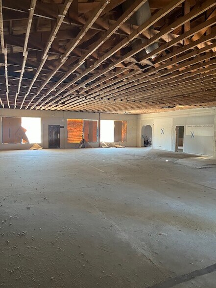 More Photos Of 2810 N 7th Ave, Phoenix Storefront For Lease